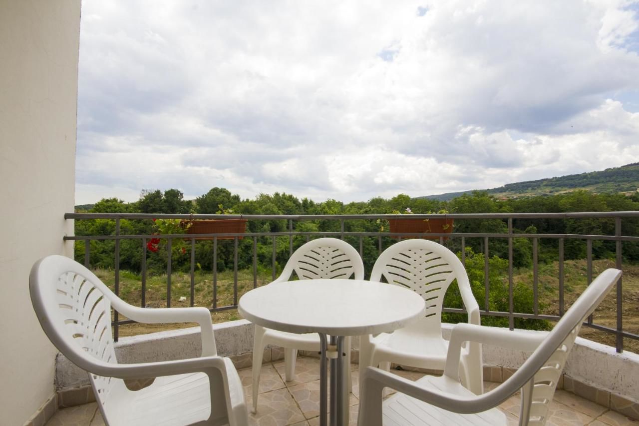 Гостевой дом Coral Guest House Обзор