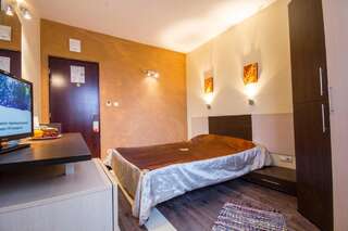 Гостевой дом Coral Guest House Обзор Бюджетный двухместный номер с 1 кроватью-7