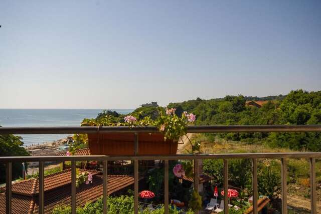 Гостевой дом Coral Guest House Обзор-72